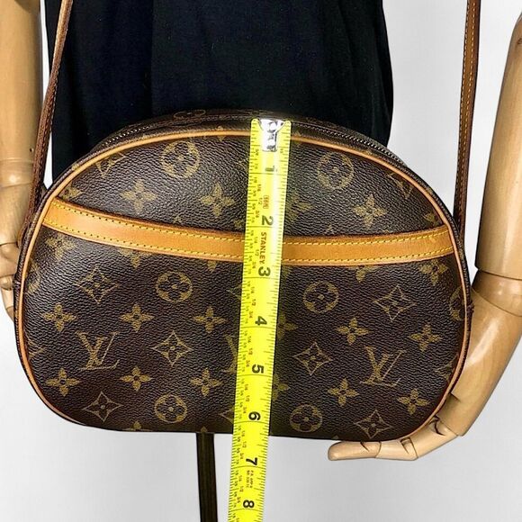 Auth LOUIS VUITTON BLOIS Monogram Crossbody Shoulder Bag w/ LV DUST BAG & COA - Picture 15 of 17